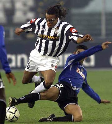 乔-科尔：我想离开蓝军因为和穆帅关系紧张，但后来我妥协了（乔·科尔：因与穆里尼奥关系紧绷一度想离开切尔西，最终还是选择妥协）