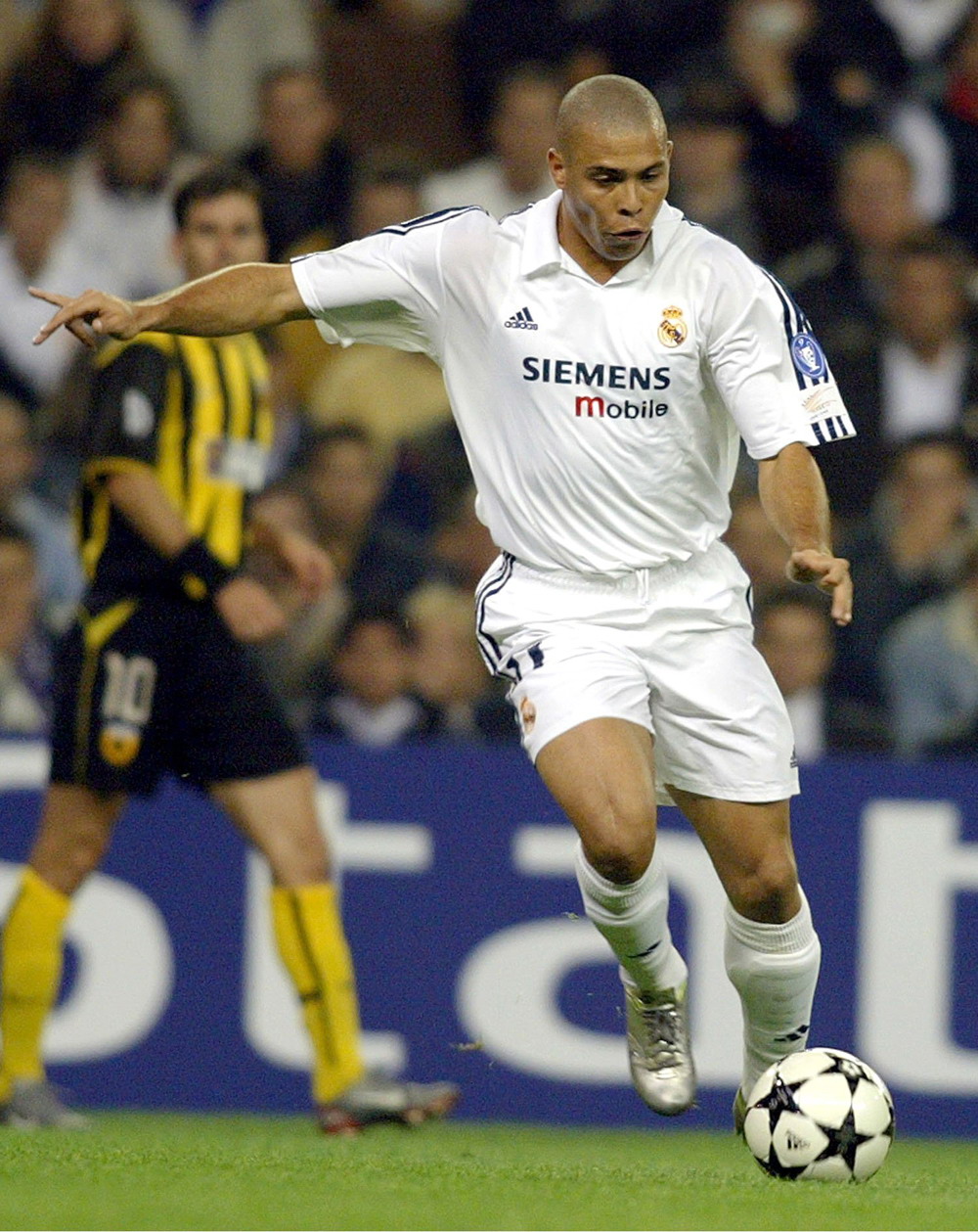 每体：皇马1月曾尝试签埃尔切小将门多萨，但未给予足够重视（每体：皇马一月尝试签下埃尔切新星门多萨，重视程度不足）