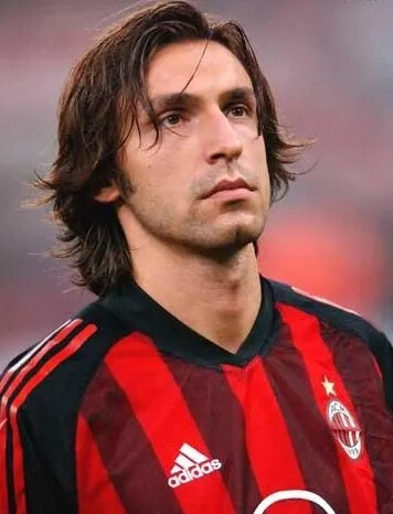 半场战报：莱切2-0都灵，班达建功，拉萨纳-库利巴利破门（半场：莱切2-0领先都灵，班达、拉萨纳-库利巴利相继破门）