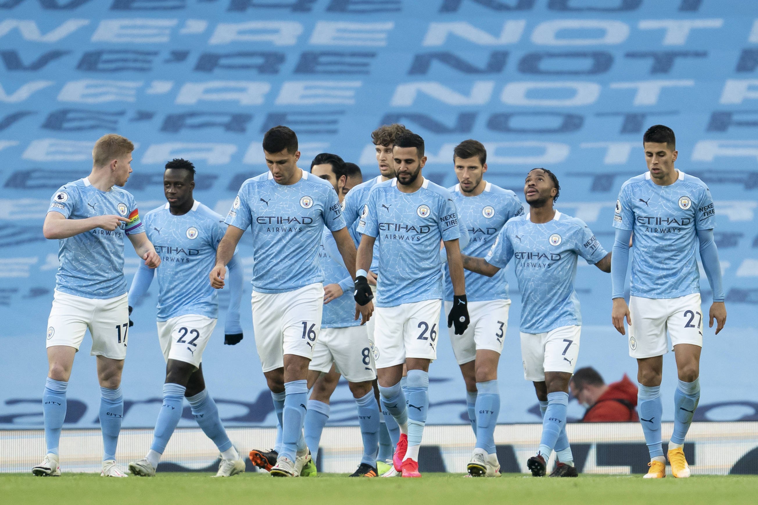 6场欧冠输掉2场，阿隆索成皇马6年来最快吃2欧冠败仗教练（6场欧冠就输两场，阿隆索成为皇马近6年最快吞下两次欧冠失利的主帅）