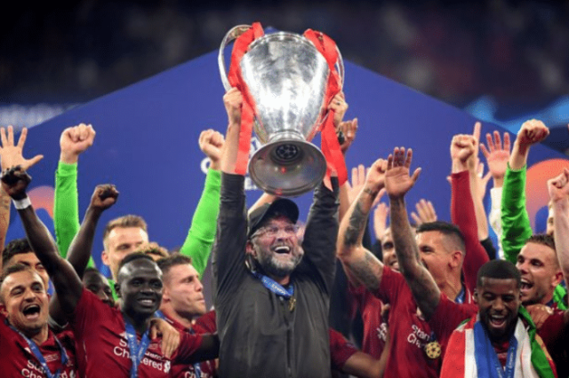 懂球帝12周年120大瞬间1／8决赛：重磅来袭，谁将通往八强？（懂球帝12周年120大瞬间1／8决赛正式打响：谁能挺进八强？）