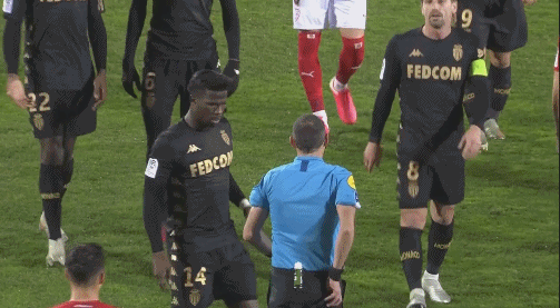 奥尔莫：欧洲杯门线解围是最兴奋时刻；若拿重要冠军就剃光头（奥尔莫：欧洲杯门线救险最令我兴奋，若夺重大冠军将剃光头）