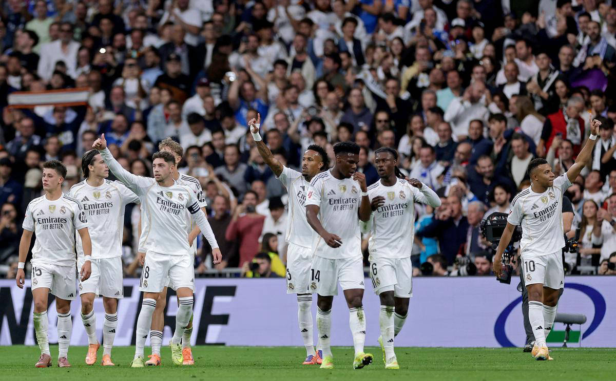 随着南特1-4昂热,法甲最新积分榜出炉：榜首球队出人意料（南特1-4负于昂热，法甲积分榜更新：领头羊令人意外）