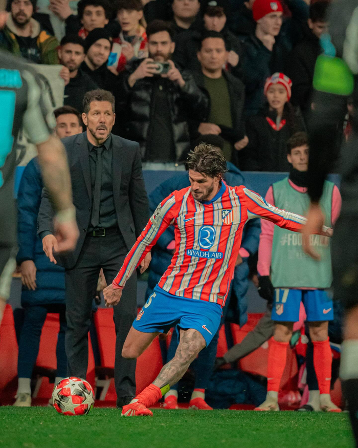 官方：AC米兰续约萨勒马科尔斯，新合同有效期至2031年（官方：AC米兰与萨勒马科尔斯完成续约，合同至2031年）