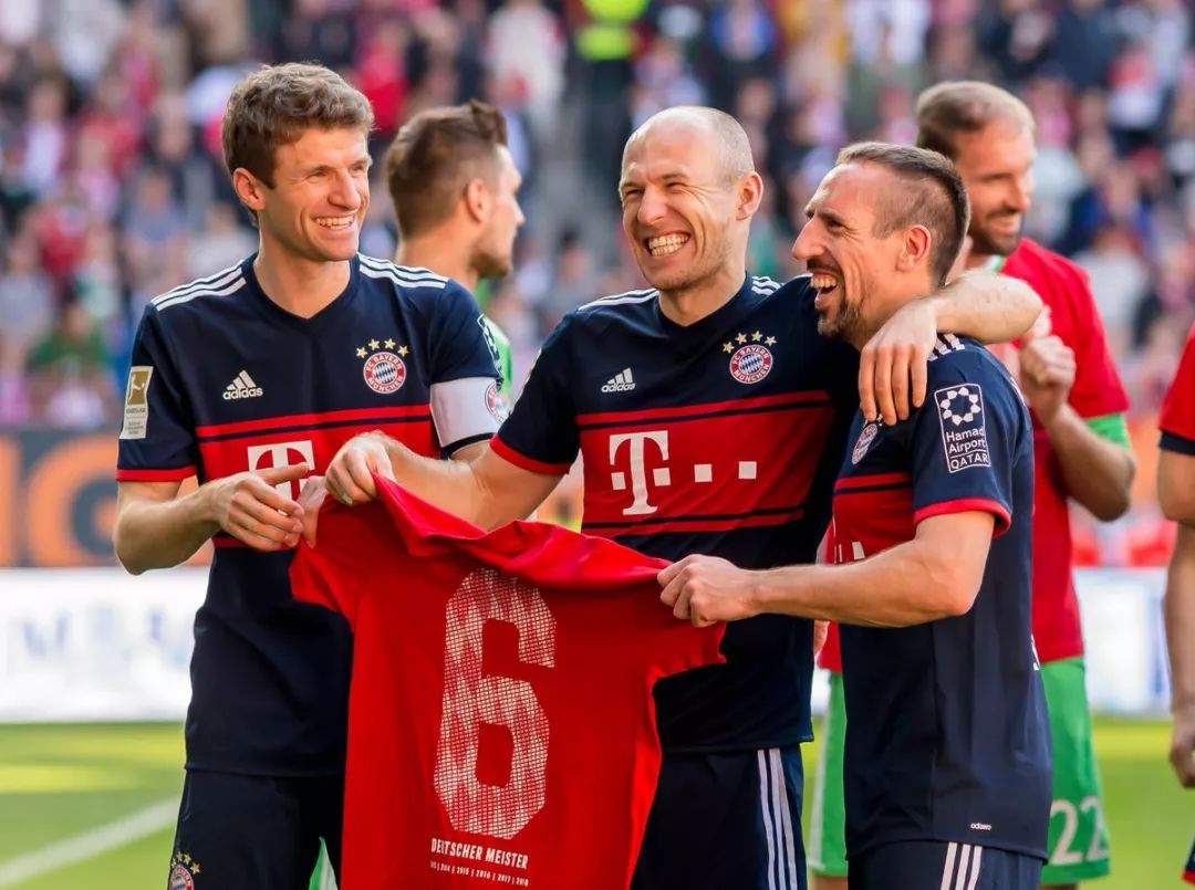 马钦：C罗是禁区杀手，但梅西比他更能凭一己之力赢得比赛（马钦：C罗擅长禁区终结，梅西单枪匹马赢球的能力更强）